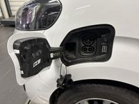 Gebraucht Opel Vivaro-e Combi Elegance 100 kW (136 PS) 2022 Weiß (weiß) Van