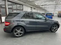 Gebraucht Mercedes ML300 204 PS (150 kW) 2011 Grau SUV