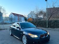 Gebraucht BMW 530 235 PS (172 kW) 2007 Blau Limousine