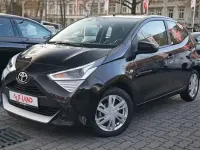 Second-hand Toyota Aygo 69 CP (50 kW) 2018 Negru Hatchback