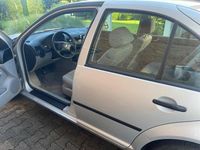 Gebraucht VW Bora 101 PS (74 kW) 1999 Silber Limousine