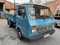 Second-hand VW LT 75 CP (55 kW) 1993 Albastru Monovolum