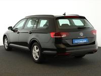 Gebraucht VW Passat 122 PS (89 kW) 2023 Deep black perleffekt Kombi