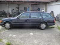 Gebraucht Mercedes 230 136 PS (100 kW) 1988 Blau Kombi