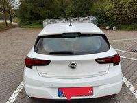 Gebraucht Opel Astra Edition 105 PS (77 kW) 2017 Weiß Kleinwagen