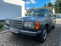 Gebraucht Mercedes 230 136 PS (100 kW) 1984 Grau Limousine