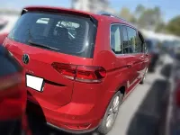 Gebraucht VW Touran Highline 150 PS (110 kW) 2022 Rot Van / Kleinbus