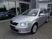 Gebraucht Skoda Octavia 105 PS (77 kW) 2012 Silber metallic Kombi