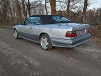Gebraucht Mercedes E320 AMG 224 PS (164 kW) 1993 Silber Cabrio
