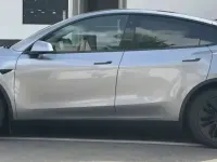 Gebraucht Tesla Model Y 378 kW (514 PS) 2023 Silber SUV