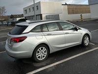 Gebraucht Opel Astra Edition 101 PS (74 kW) 2016 Silber Kombi