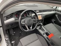 Gebraucht VW Passat Business 150 PS (110 kW) 2020 Weiß (pure white) Kombi