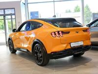 gebraucht Ford Mustang Mach-E MACH-E * * + Allrad + Navi + Technologie-Paket uvm.