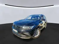 Gebraucht VW Tiguan Life 150 PS (110 kW) 2023 Deep black perleffekt (metallic) SUV