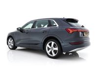 Gebraucht Audi e-tron Advanced 300 kW (408 PS) 2022 Grau SUV