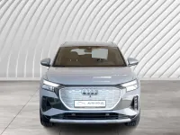 Gebraucht Audi Q4 e-tron Basis 125 kW (170 PS) 2023 Kieselgrau SUV