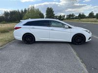 Gebraucht Hyundai i40 Premium 141 PS (103 kW) 2017 Weiß Kombi