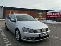 Usata VW Passat 140 CV (102 kW) 2012 Argento Berlina