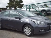 Gebraucht Kia Ceed 99 PS (72 kW) 2013 (e5b) dark gun metal Kleinwagen