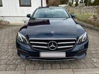 Gebraucht Mercedes E220 Avantgarde 194 PS (142 kW) 2019 Blau Kombi