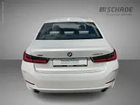 Gebraucht BMW 330 Sport Line 286 PS (210 kW) 2025 Mineralweiss metallic Limousine
