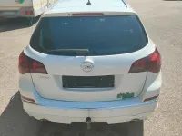 Gebraucht Opel Astra 195 PS (143 kW) 2014 Weiß Kombi