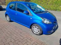 Gebraucht Toyota Aygo 68 PS (50 kW) 2010 Blau Kleinwagen