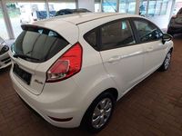 Gebraucht Ford Fiesta 95 PS (69 kW) 2016 Weiß Kleinwagen