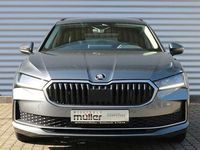 Gebraucht Skoda Superb Selection 150 PS (110 kW) 2025 Grau Kombi