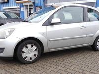 Gebraucht Ford Fiesta Ambiente 60 PS (44 kW) 2007 Silber Limousine