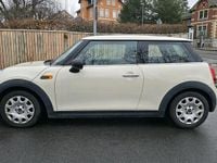 Gebraucht Mini Cooper 102 PS (75 kW) 2015 Gelb Kleinwagen