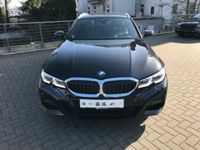 Gebraucht BMW 320 M Sport 184 PS (135 kW) 2020 Schwarz metallic Kombi