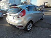 Gebraucht Ford Fiesta Titanium 101 PS (74 kW) 2016 Silber Limousine