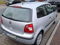 Gebraucht VW Polo Basis 64 PS (47 kW) 2003 Silber Limousine