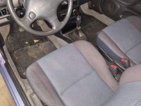 Gebraucht Daihatsu Cuore 56 PS (41 kW) 2003 Violet Kleinwagen