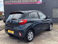 Neu Hyundai i10 Comfort 63 PS (46 kW) 2025 Grau Kleinwagen