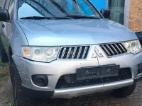 Gebraucht Mitsubishi L200 Invite 136 PS (100 kW) 2011 Grau Pickup