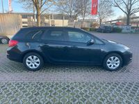 Gebraucht Opel Astra 110 PS (80 kW) 2014 Schwarz Kombi
