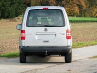 Gebraucht VW Caddy Maxi 140 PS (102 kW) 2015 Silber Van / Kleinbus
