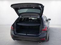 Gebraucht BMW 320 Sport Line 190 PS (139 kW) 2022 Schwarz Kombi