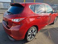 Gebraucht Nissan Pulsar Acenta 116 PS (85 kW) 2017 Rot Limousine