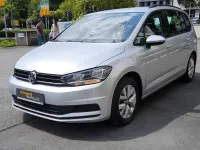 Gebraucht VW Touran Trendline 110 PS (80 kW) 2016 Silber Van / Kleinbus