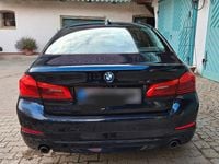 Gebraucht BMW 530 Sport Line 265 PS (194 kW) 2018 Blau Limousine