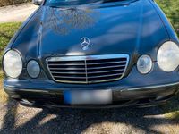 Second-hand Mercedes E320 224 CP (164 kW) 2001 Gri Berlinǎ