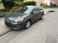 Gebraucht Opel Astra Edition 136 PS (100 kW) 2015 Grau Kombi