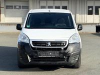 Gebraucht Peugeot Partner 99 PS (72 kW) 2017 Weiß Van / Kleinbus