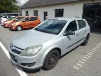 Gebraucht Opel Astra Basis 90 PS (66 kW) 2009 Gold Limousine