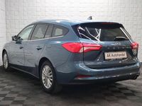 Gebraucht Ford Focus Titanium 155 PS (114 kW) 2020 Blau Kombi