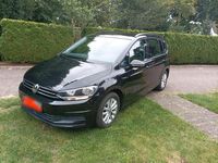 Gebraucht VW Touran 116 PS (85 kW) 2018 Schwarz Van / Kleinbus