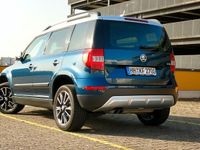 Gebraucht Skoda Yeti 140 PS (102 kW) 2014 Blau SUV